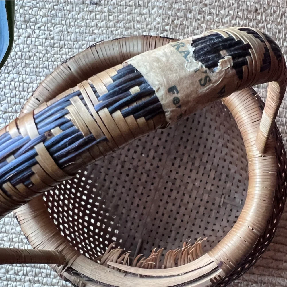 ❤️ Antique Handled Basket 🖤🖤🖤